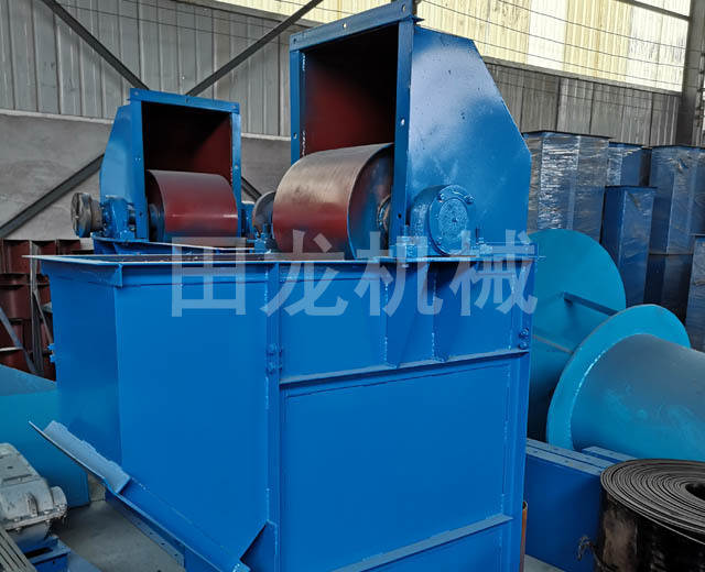 D�������C